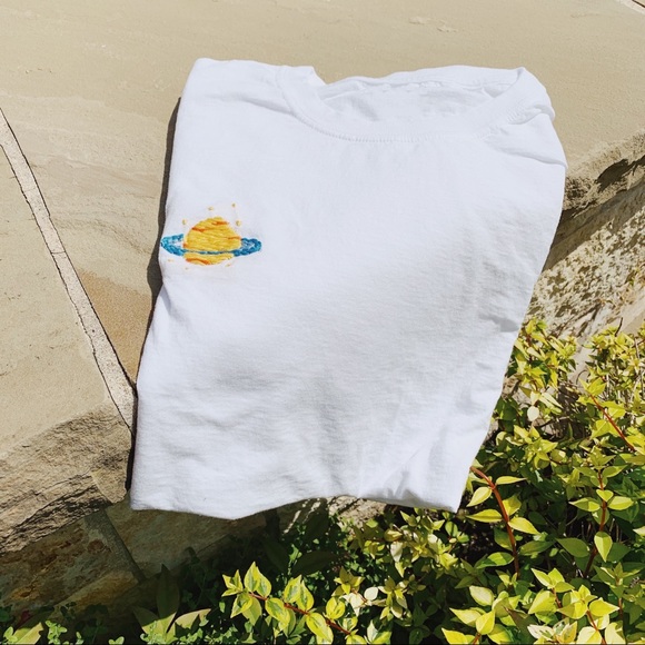 ‘Saturn’ Handmade Embroidered Tee - Picture 4 of 6